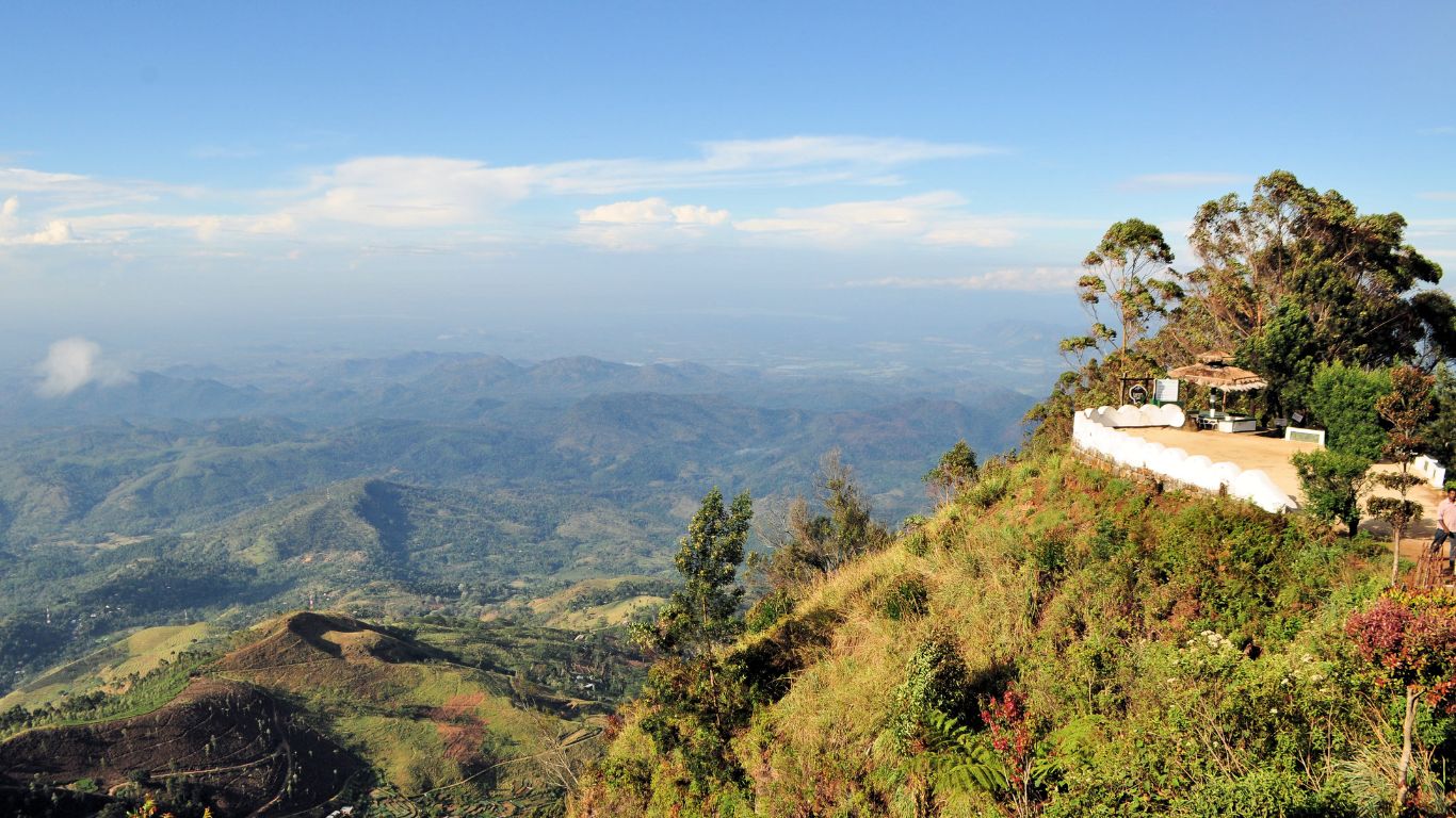Haputale, Sri Lanka: A Misty Mountain Escape into Nature and Culture