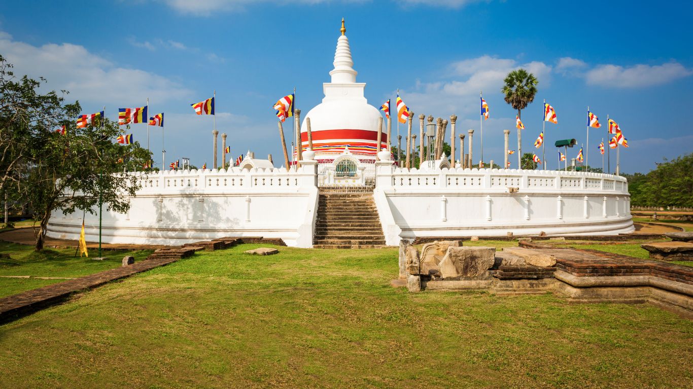 Sacred Sri Lanka 2026: A Complete Guide to Buddhist Temples, Pilgrimage Routes & Spiritual Travel